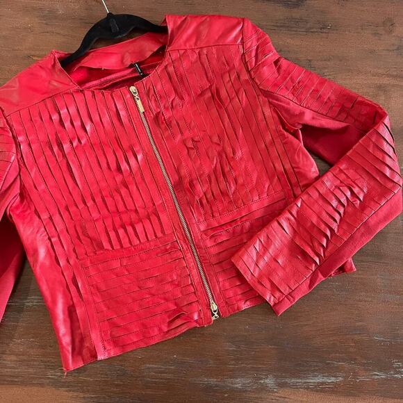 MARCIANO Lamb Leather Women's Cropped Jacket Size Medium - Picture 3 of 11